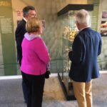 Bezoek van Gouverneur Roemer en zijn vrouw aan onze expositie "In de ban van de Draak". (foto 1)